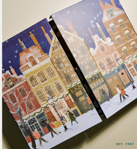 Geschlossener KKNEKKI Adventskalender 2026, Amsterdam-Motiv mit Jahreszahl 2026
