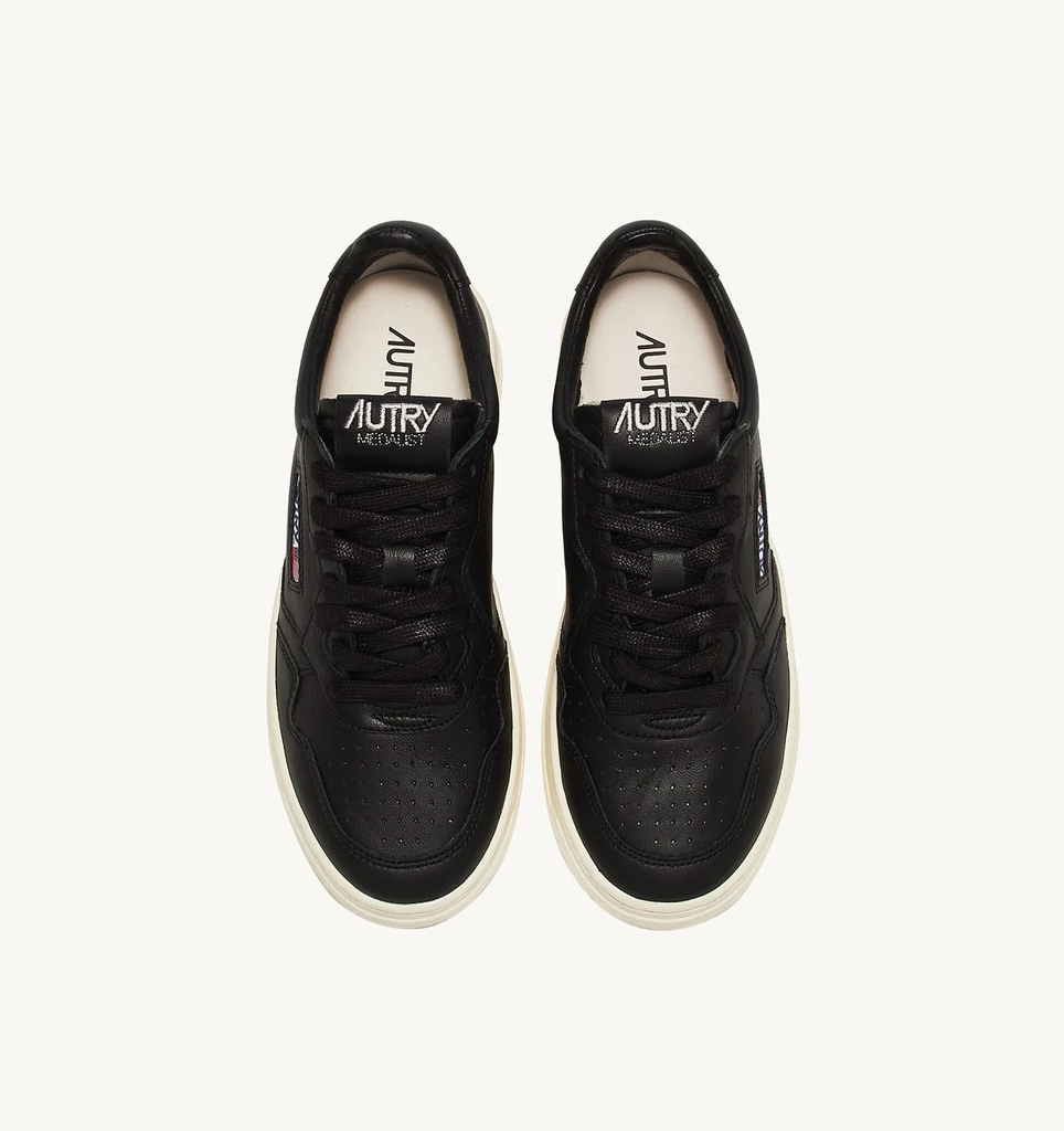 Sneaker in Goat Black