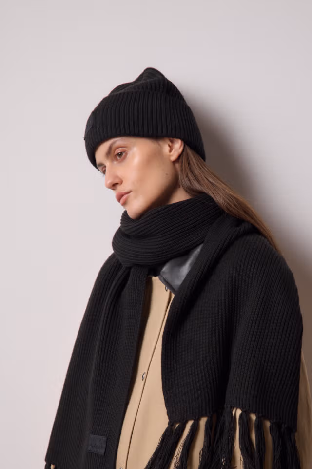 Lala Berlin - Mütze Beanie Lines in Schwarz