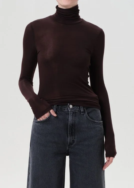 Longsleeve Pascale Turtleneck in Root